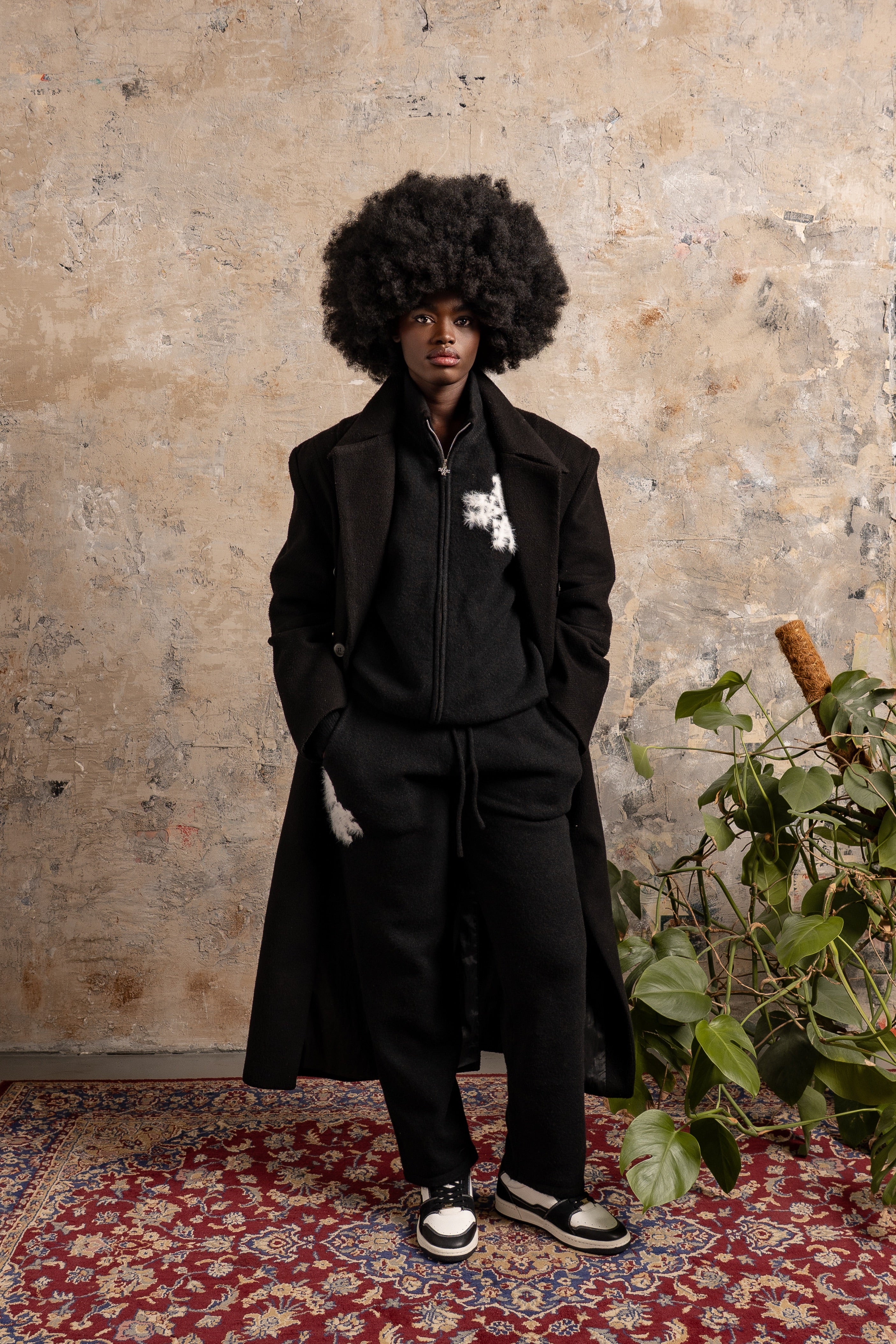 Sweat zippé en maille fluffy monogramme signature noir