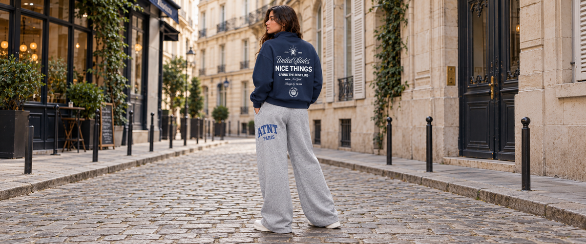 Sweat Col Trucker navy – Nyc Héritage avec jogging wide leg Heather Grey — tenue à Paris