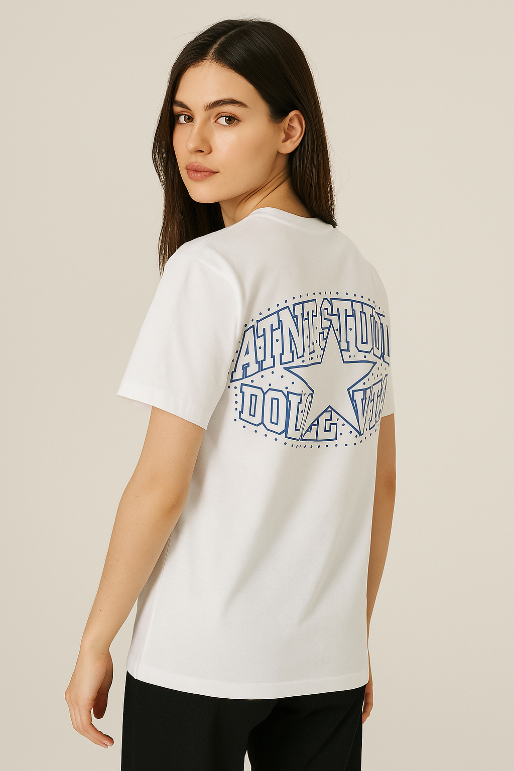T-shirt Dolce Vita blanc ATNT PARIS, porté, vue de dos.