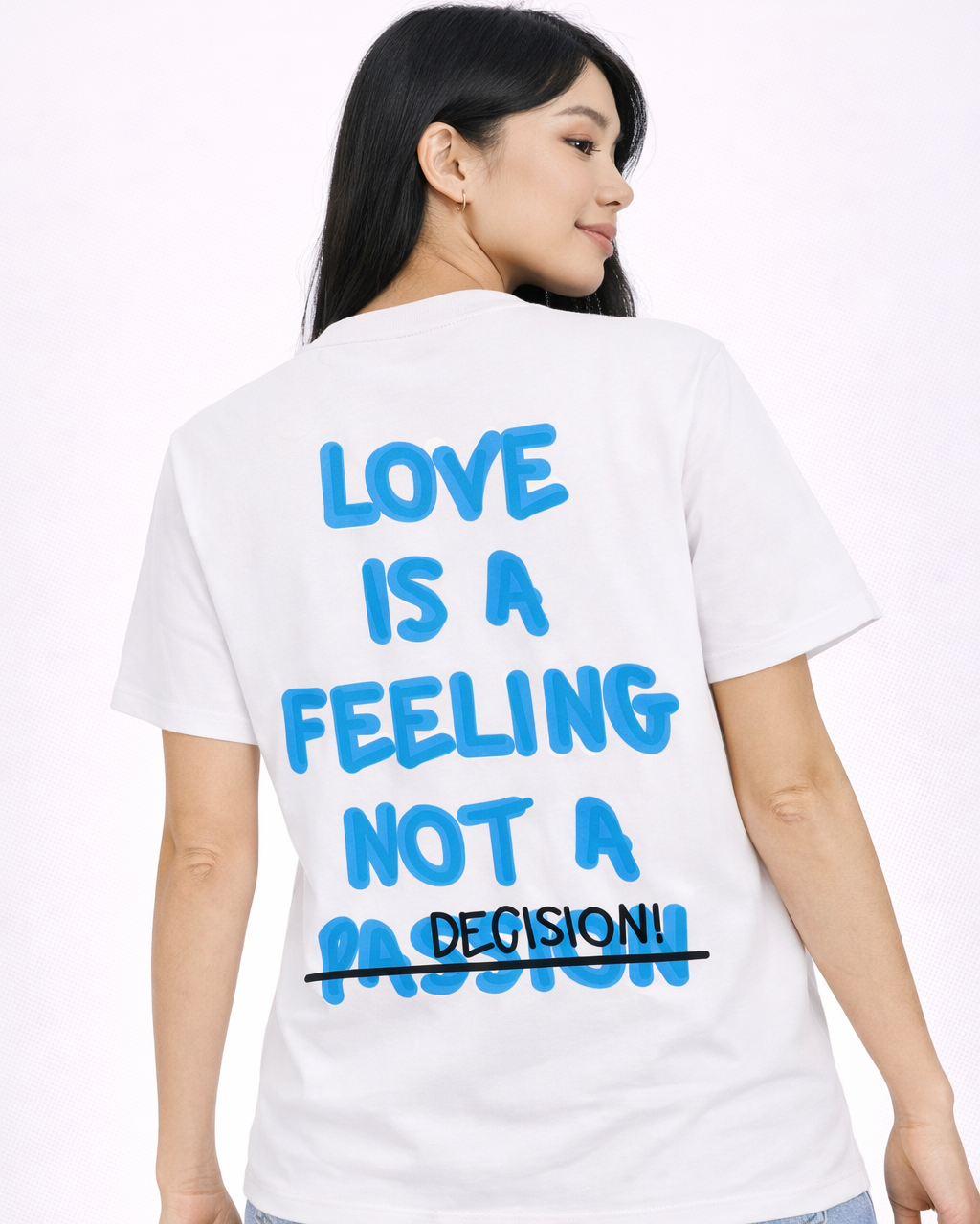 atnt paris tee shirt blanc unisexe typo love is a feeling dans le dos