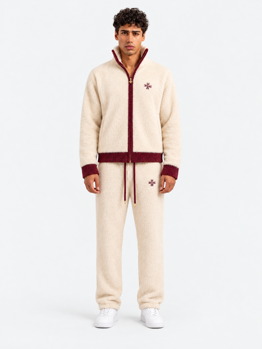 ATNT Tracksuits studio : Jogging Signature Sherpa Zippée Crème & Bordeaux, vue de face sur fond gris clair
