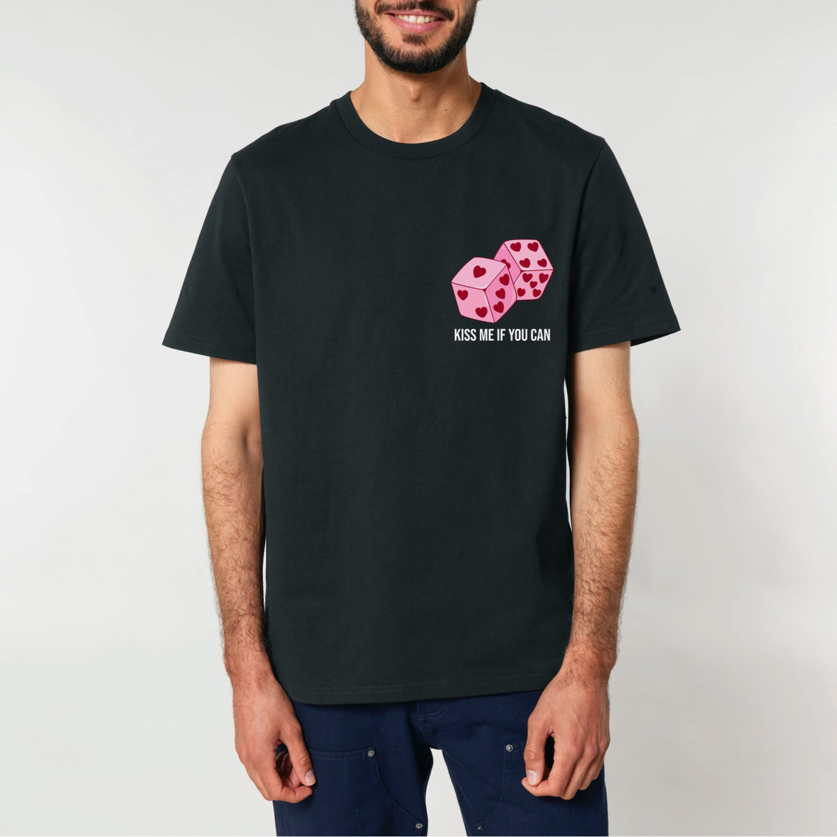 T-shirt unisexe lover club noir ATNT PARIS, porté, vue de face.